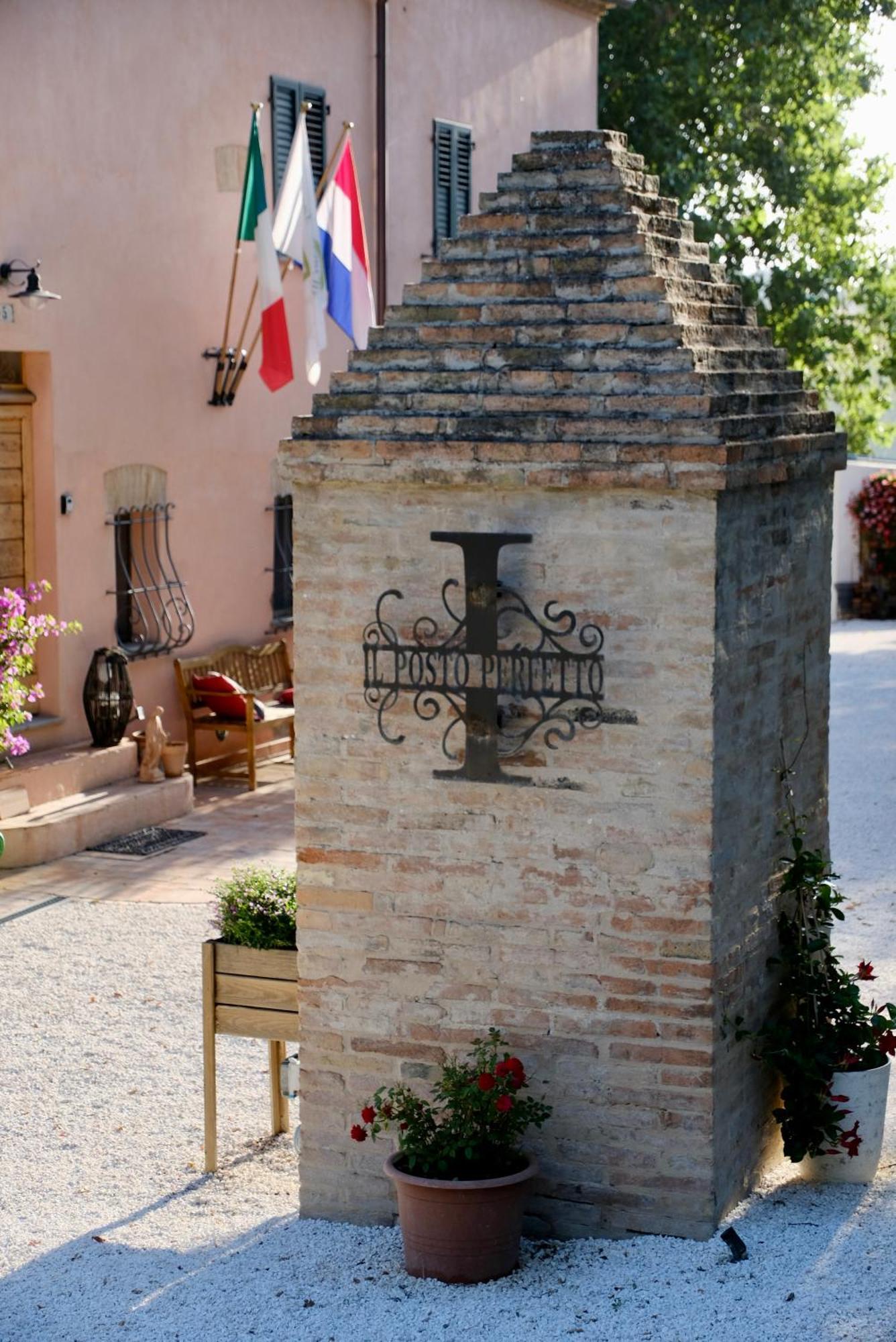 Il Posto Perfetto Bed and Breakfast Santa Maria Nuova  Eksteriør billede